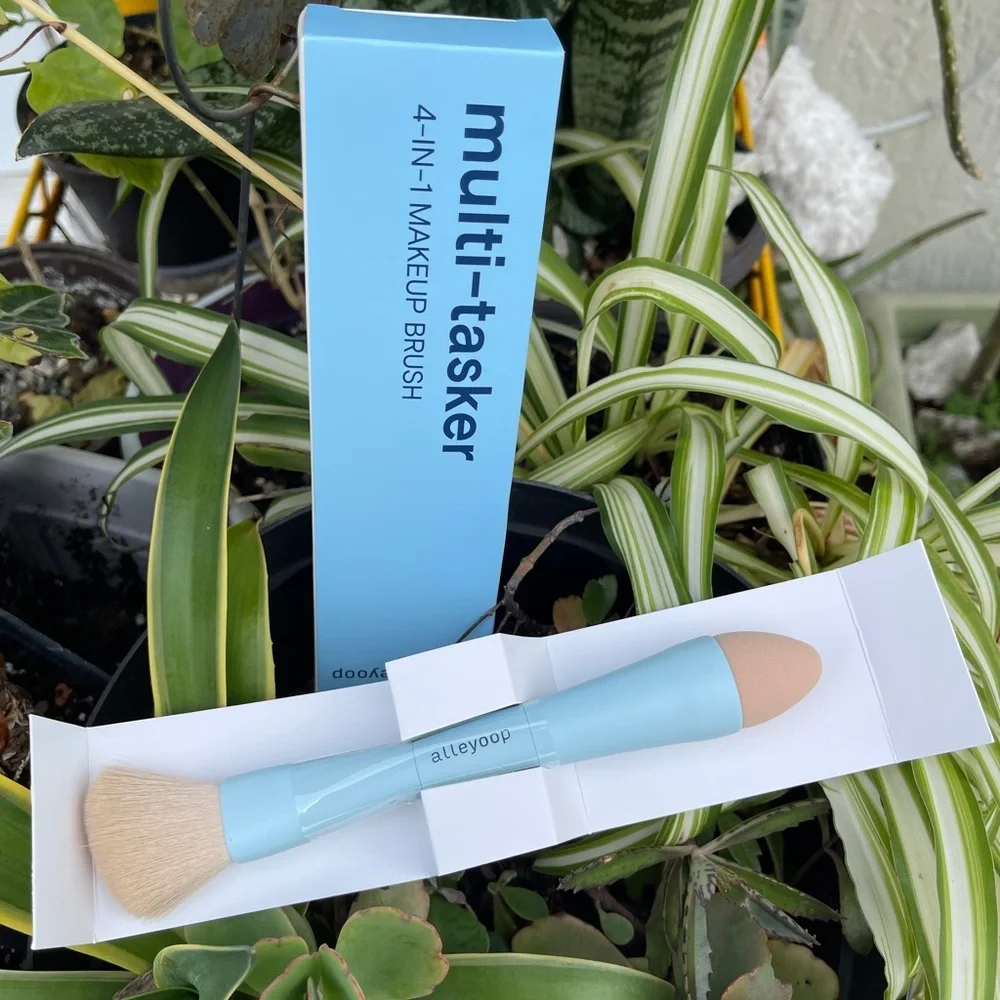 ALLEYOOP Multi-tasker 4 in 1 Makeup Brush